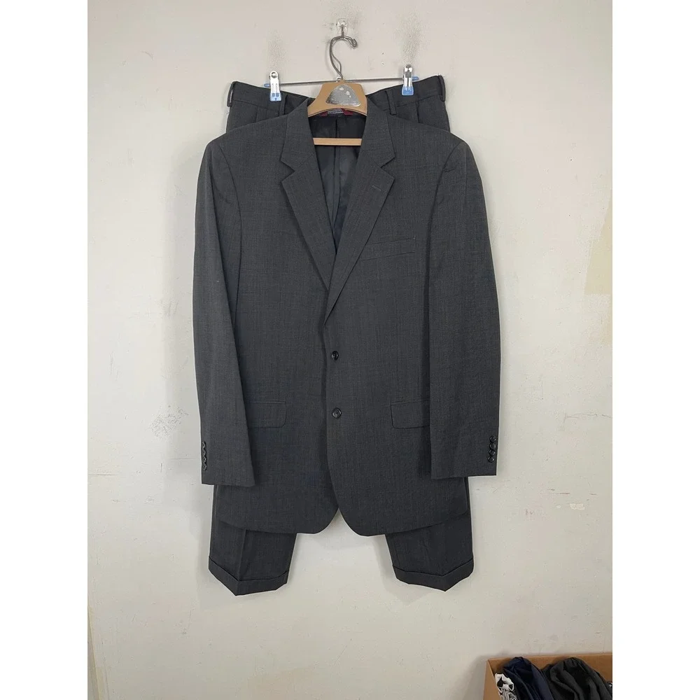 Jos.‎ A. Bank Classic Mens 44L Charcoal Gray 100% Wool Pleated 2 Piece Suit